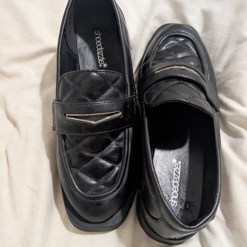 Shoe Dazzle Black Women's Loafers - Picture 8 of 9